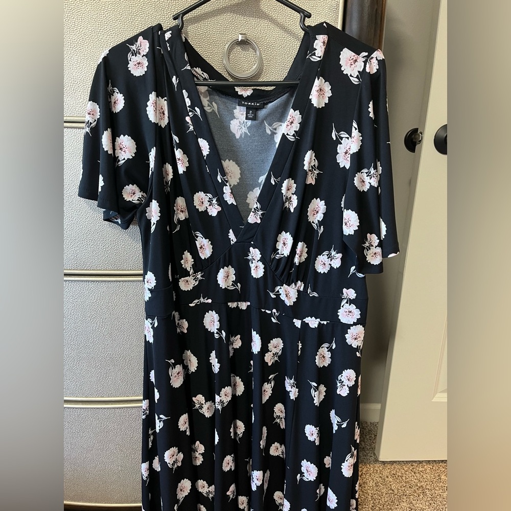 Floral V-Neck Black Dress